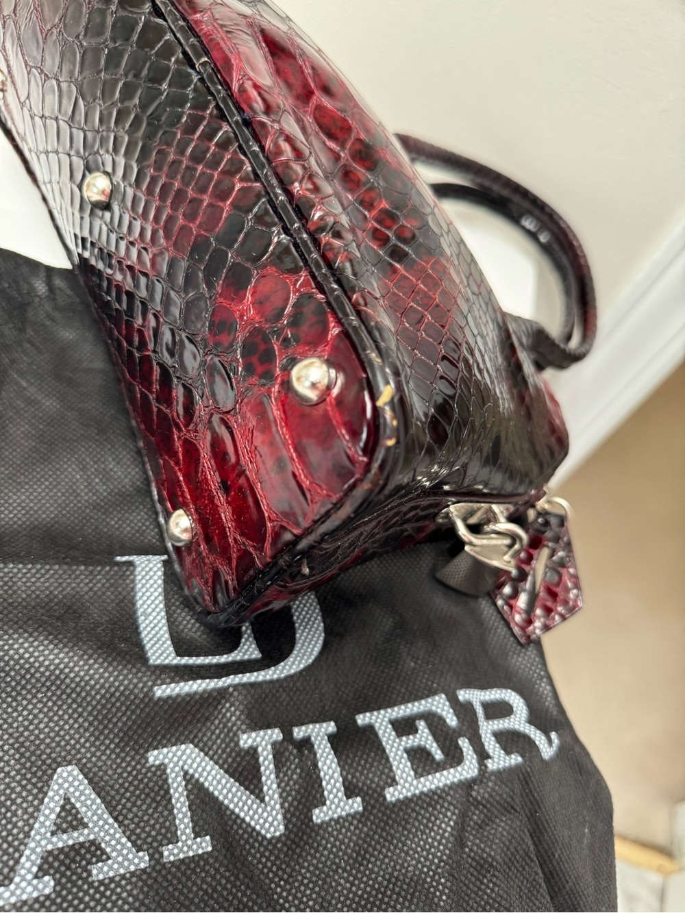 Danier Red and Black Ombre Croc-Embossed Leather Satchel with Matching Wallet - Picture 6 of 16